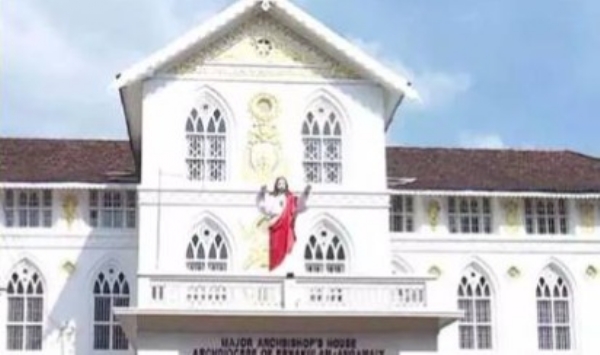 എറണാകുളം പള്ളുരുത്തി സ്കൂളിലെ ഹിജാബ് വിവാദത്തിൽ വിദ്യാഭ്യാസ മന്ത്രി വി ശിവൻകുട്ടിക്കെതിരെ സീറോ മലബാർ സഭ