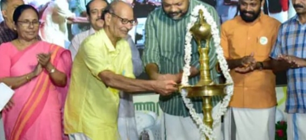 കണ്ണൂർ:  കൈത്തറി മേഖലയിൽ രണ്ടു മാസത്തെ കൂലി ലഭ്യമാക്കാൻ സർക്കാർ തീരുമാനിച്ചതായി വ്യവസായ മന്ത്രി പി.രാജീവ്.