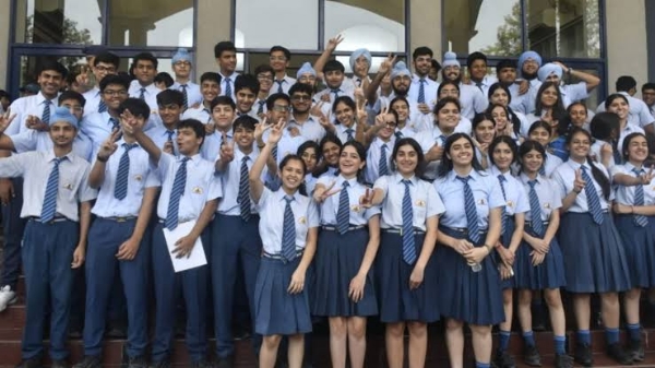 പത്താം ക്ലാസും പിയുസി പരീക്ഷയും ജയിക്കാനുള്ള മാർക്ക് കുറച്ചു, വിജയശതമാനം വർധിപ്പിക്കാൻ നടപടിയുമായി കർണാടക