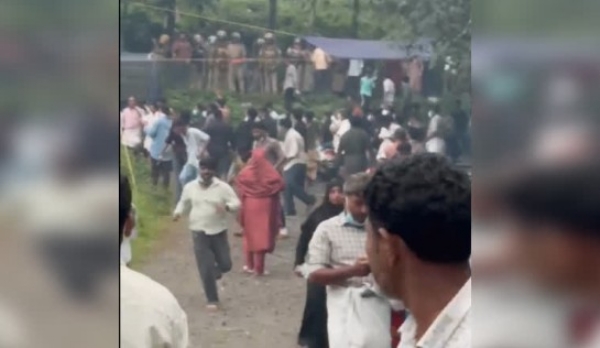 താമരശ്ശേരിയിൽ ഫ്രഷ് കട്ട് ഫാക്ടറിക്ക് തീയിട്ടു; വൻ സംഘര്‍ഷം, എസ്‍പി ഉള്‍പ്പെടെ നിരവധി പേർക്ക് പരിക്ക്