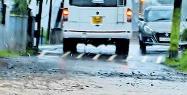 കോഴിക്കോട്:  കനത്ത മഴ; പന്തീരാങ്കാവിൽ ചെളിവെള്ളക്കെട്ട്