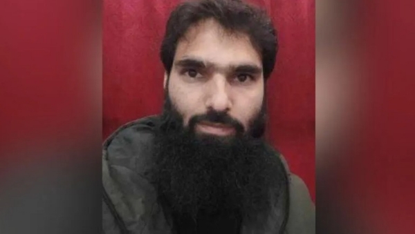 അറസ്റ്റിലായ ഡോക്ടറുടെ സൂചന; ജെ-കെ പോലീസ് ഫരീദാബാദ് മെഡിക്കൽ കോളേജിൽ നിന്ന് രണ്ട് എകെ-47 റൈഫിളുകളും 350 കിലോ സ്ഫോടകവസ്തുക്കളും പിടിച്ചെടുത്തു അറസ്റ്റിലായ ഡോക്ടറുടെ സൂചന; ജെ-കെ പോലീസ് ഫരീദാബാദ് മെഡിക്കൽ കോളേജിൽ നിന്ന് രണ്ട് എകെ-47 റൈഫിളുകളും 350 കിലോ സ്ഫോടകവസ്തുക്കളും പിടിച്ചെടുത്തു