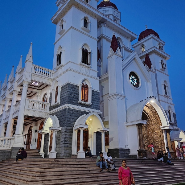 വെട്ടുകാട് തിരുനാൾ