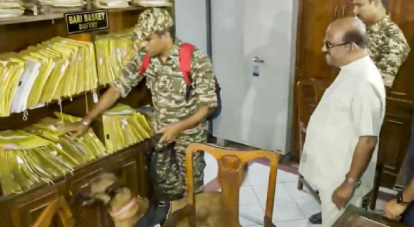 ananda bos ananda bos