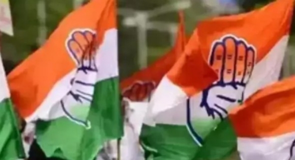 പറഞ്ഞ് ഉറപ്പിച്ച സീറ്റ് നൽകിയില്ല: ആലപ്പുഴയില് കോൺഗ്രസ് ബൂത്ത് പ്രസിഡൻ്റ് ആത്മഹത്യക്ക് ശ്രമിച്ചു പറഞ്ഞ് ഉറപ്പിച്ച സീറ്റ് നൽകിയില്ല: ആലപ്പുഴയില് കോൺഗ്രസ് ബൂത്ത് പ്രസിഡൻ്റ് ആത്മഹത്യക്ക് ശ്രമിച്ചു