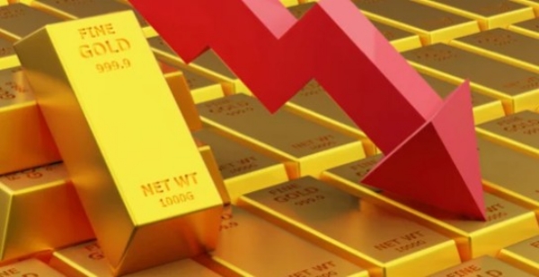 സ്വര്ണവില വീണ്ടും കുറഞ്ഞു. ഒരു പവൻ സ്വര്ണത്തിന് 1280 രൂപ കുറഞ്ഞ് 90,680 രൂപയിലെത്തി സ്വര്ണവില വീണ്ടും കുറഞ്ഞു. ഒരു പവൻ സ്വര്ണത്തിന് 1280 രൂപ കുറഞ്ഞ് 90,680 രൂപയിലെത്തി