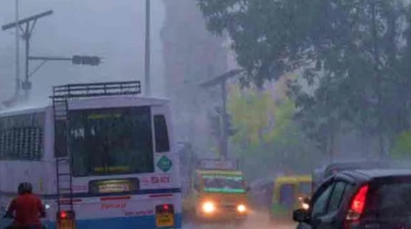സംസ്ഥാനത്ത് ഇന്ന് ശക്തമായ മഴയ്ക്ക് സാധ്യത; 10 ജില്ലകളിൽ മഴമുന്നറിയിപ്പ് സംസ്ഥാനത്ത് ഇന്ന് ശക്തമായ മഴയ്ക്ക് സാധ്യത; 10 ജില്ലകളിൽ മഴമുന്നറിയിപ്പ്