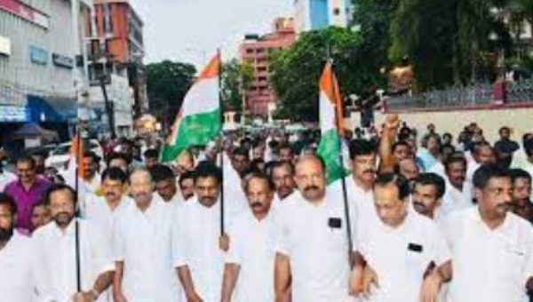 തിരുവനന്തപുരം കോര്പ്പറേഷൻ പിടിക്കാൻ കച്ചമുറുക്കി കോണ്ഗ്രസ്, ആദ്യ ഘട്ട സ്ഥാനാര്ത്ഥികളെ പ്രഖ്യാപിച്ചു, തിരുവനന്തപുരം കോര്പ്പറേഷൻ പിടിക്കാൻ കച്ചമുറുക്കി കോണ്ഗ്രസ്, ആദ്യ ഘട്ട സ്ഥാനാര്ത്ഥികളെ പ്രഖ്യാപിച്ചു,