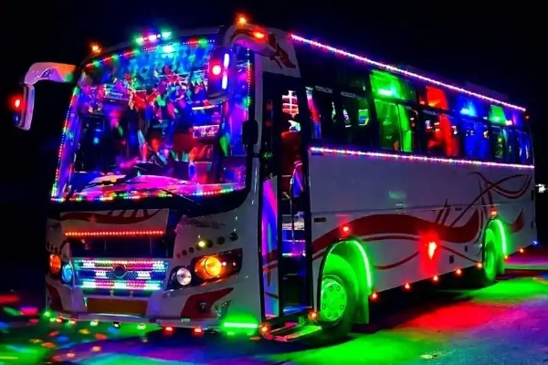 Tourist bus