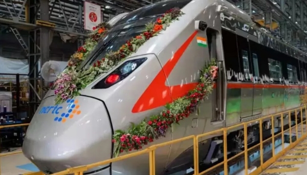 ജന്മദിനാഘോഷങ്ങൾ മുതൽ വിവാഹത്തിന് മുമ്പുള്ള ഷൂട്ടുകൾ വരെ: സ്വകാര്യ പരിപാടികൾക്കായി നമോ ഭാരത് ട്രെയിനുകൾ തുറന്നു കൊടുക്കുന്നു