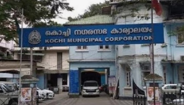 കൊച്ചി കോര്‍പറേഷനിൽ യുഡിഎഫിന് വൻ തിരിച്ചടി, മുൻ ഡെപ്യൂട്ടി മേയറടക്കം പത്തോളം വിമ‍തര്‍ മത്സരത്തിന്