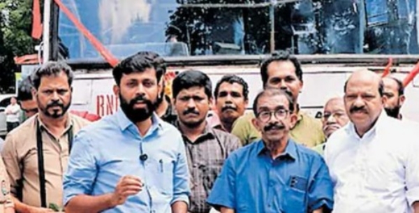 പയ്യന്നൂർ, പഴയങ്ങാടി, കണ്ണൂർ റൂട്ടിൽ കെഎസ്ആർടിസി 4 സർവീസ് ആരംഭിച്ചു പയ്യന്നൂർ, പഴയങ്ങാടി, കണ്ണൂർ റൂട്ടിൽ കെഎസ്ആർടിസി 4 സർവീസ് ആരംഭിച്ചു