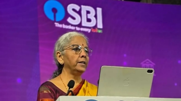 ഇന്ത്യക്ക് ലോകോത്തര ബാങ്കുകൾ ആവശ്യമാണ്, അതിനായുള്ള പ്രവർത്തനങ്ങൾ നടന്നുവരുന്നു: ധനമന്ത്രി നിർമ്മല സീതാരാമൻ ഇന്ത്യക്ക് ലോകോത്തര ബാങ്കുകൾ ആവശ്യമാണ്, അതിനായുള്ള പ്രവർത്തനങ്ങൾ നടന്നുവരുന്നു: ധനമന്ത്രി നിർമ്മല സീതാരാമൻ