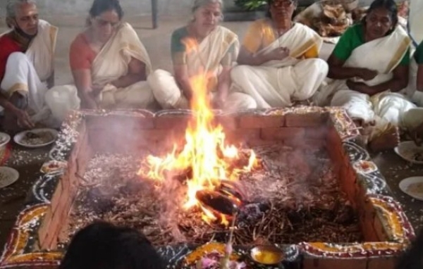 കേരളത്തിലും കുംഭമേള; ആദ്യ സംഗമം ജനുവരിയില് ഭാരതപ്പുഴയില് കേരളത്തിലും കുംഭമേള; ആദ്യ സംഗമം ജനുവരിയില് ഭാരതപ്പുഴയില്