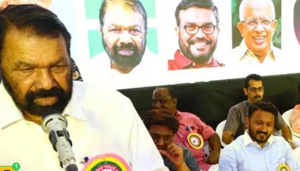 രാഹുലുമായി വേദി പങ്കിടൽ: മലക്കം മറിഞ്ഞ് മന്ത്രി വി ശിവൻ കുട്ടി, രാഹുലുമായി വേദി പങ്കിടൽ: മലക്കം മറിഞ്ഞ് മന്ത്രി വി ശിവൻ കുട്ടി,