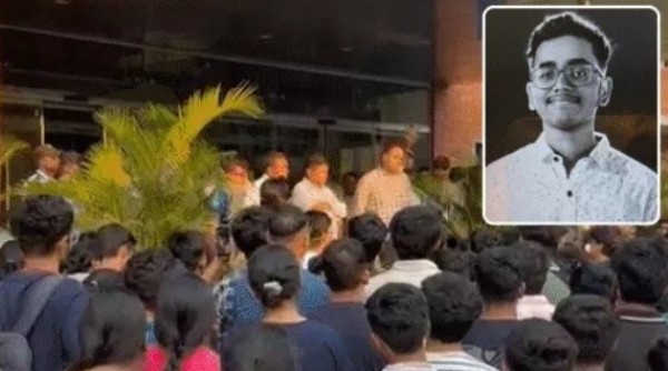 സൂറത്തിൽ മലയാളി വിദ്യാർത്ഥി ജീവനൊടുക്കി; ക്യാമ്പസിൽ വിദ്യാർത്ഥികളുടെ പ്രതിഷേധം