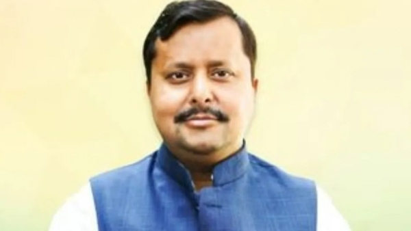 ഭാരതീയ ജനതാ പാർട്ടി (ബിജെപി) ബിഹാർ സർക്കാരിലെ കാബിനറ്റ് മന്ത്രിയായ നിതിൻ നബിനെ പാർട്ടിയുടെ ദേശീയ വർക്കിംഗ് പ്രസിഡന്റായി നിയമിച്ചു. ഭാരതീയ ജനതാ പാർട്ടി (ബിജെപി) ബിഹാർ സർക്കാരിലെ കാബിനറ്റ് മന്ത്രിയായ നിതിൻ നബിനെ പാർട്ടിയുടെ ദേശീയ വർക്കിംഗ് പ്രസിഡന്റായി നിയമിച്ചു.