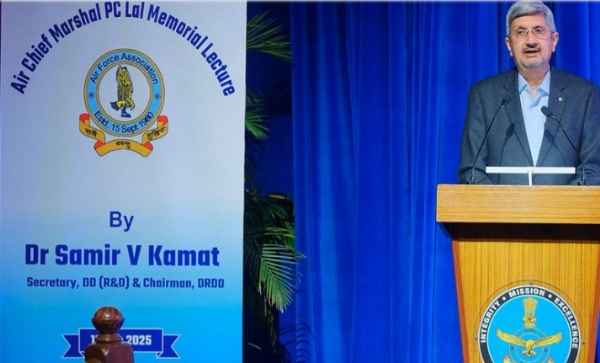 ഭാവി യുദ്ധത്തിനായി പ്രതിരോധ ഗവേഷണ-വികസനത്തിൽ (R&D) ഇന്ത്യക്ക് ഊന്നൽ നൽകണം : ഡിആർഡിഒ മേധാവി സമീർ വി. കാമത്ത് ഭാവി യുദ്ധത്തിനായി പ്രതിരോധ ഗവേഷണ-വികസനത്തിൽ (R&D) ഇന്ത്യക്ക് ഊന്നൽ നൽകണം : ഡിആർഡിഒ മേധാവി സമീർ വി. കാമത്ത്