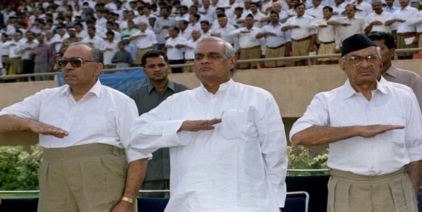 അടൽ സ്മരണകൾ വാജ്പേയ്ക്ക്ആർഎസ്എസ്സുമായിഉണ്ടായിരുന്നത്ആഴമേറിയബന്ധം, മറിച്ചുള്ളആരോപണങ്ങൾതെറ്റ് ; പുസ്തകംപുറത്തിറക്കിമുൻമാധ്യമഉപദേഷ്ട്ടാവ് അടൽ സ്മരണകൾ വാജ്പേയ്ക്ക്ആർഎസ്എസ്സുമായിഉണ്ടായിരുന്നത്ആഴമേറിയബന്ധം, മറിച്ചുള്ളആരോപണങ്ങൾതെറ്റ് ; പുസ്തകംപുറത്തിറക്കിമുൻമാധ്യമഉപദേഷ്ട്ടാവ്