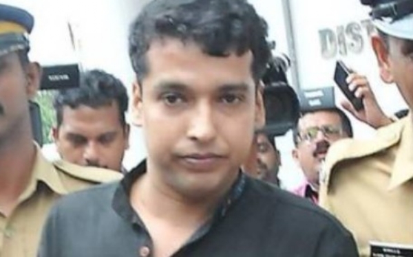 ‘പൾസർ സുനിയെ വിളിച്ച ശ്രീലക്ഷ്മി ആര്?’ നടിയെ ആക്രമിച്ച കേസിൽ ചോദ്യങ്ങളുമായി കോടതി ‘പൾസർ സുനിയെ വിളിച്ച ശ്രീലക്ഷ്മി ആര്?’ നടിയെ ആക്രമിച്ച കേസിൽ ചോദ്യങ്ങളുമായി കോടതി