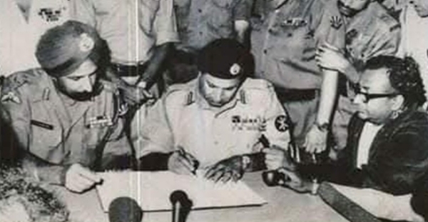 പ്രധാനമന്ത്രി നരേന്ദ്ര മോദി വിജയ് ദിവസിൽ 1971-ലെ യുദ്ധവീരർക്ക് ആദരാഞ്ജലികൾ അർപ്പിച്ചു പ്രധാനമന്ത്രി നരേന്ദ്ര മോദി വിജയ് ദിവസിൽ 1971-ലെ യുദ്ധവീരർക്ക് ആദരാഞ്ജലികൾ അർപ്പിച്ചു