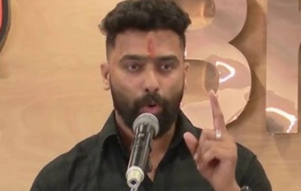 ‘രാഹുലിനെ ഒളിപ്പിച്ചിരിക്കുന്നത് കോണ്‍ഗ്രസ് നേതാക്കന്‍മാരുടെ വീടുകളിലാണോയെന്ന് സംശയിക്കേണ്ടിയിരിക്കുന്നു’; പ്രശാന്ത് ശിവന്‍