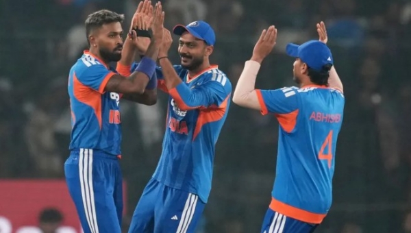 2026 ടി20 ലോകകപ്പിനുള്ള ഇന്ത്യൻ ടീമിനെ പ്രഖ്യാപിച്ചു; സൂര്യകുമാർ യാദവ് നയിക്കും, അക്സർ പട്ടേൽ വൈസ് ക്യാപ്റ്റൻ