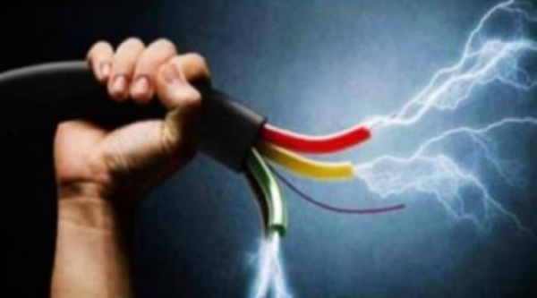 പാലക്കാട് പൊട്ടിവീണ വെെദ്യുതി ലെെനിൽ നിന്ന് ഷോക്കേറ്റ് ഗൃഹനാഥൻ മരിച്ചു