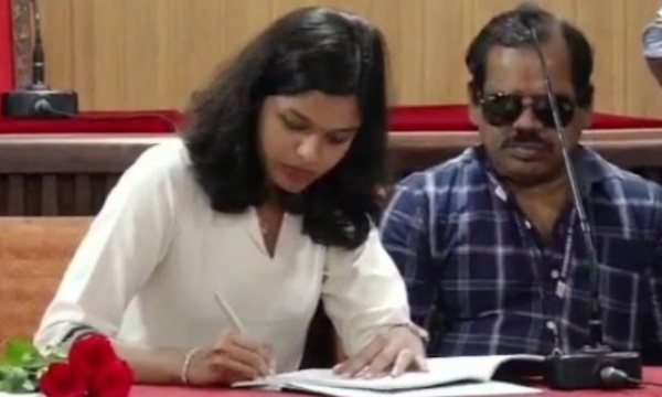 ദിയ പുളിക്കക്കണ്ടം പാല നഗരസഭ അധ്യക്ഷ; രാജ്യത്തെ പ്രായംകുറഞ്ഞ ചെയര്‍പേഴ്‌സണ്‍