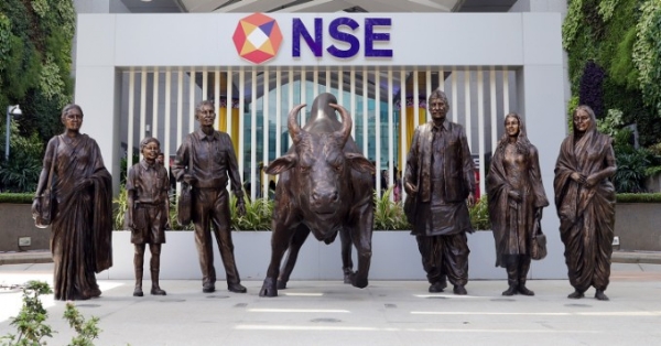 2025-ൽ റെക്കോർഡ് നേട്ടം: 365-ലധികം ഐപിഒകളിലൂടെ ഇന്ത്യൻ കമ്പനികൾ സമാഹരിച്ചത് 1.95 ലക്ഷം കോടി രൂപ - മോട്ടിലാൽ ഓസ്വാൾ റിപ്പോർട്ട്