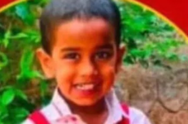 പാലക്കാട്: ചിറ്റൂരിൽ നിന്ന് നാലുവയസുകാരനെ കാണാതായതായി പരാതി.