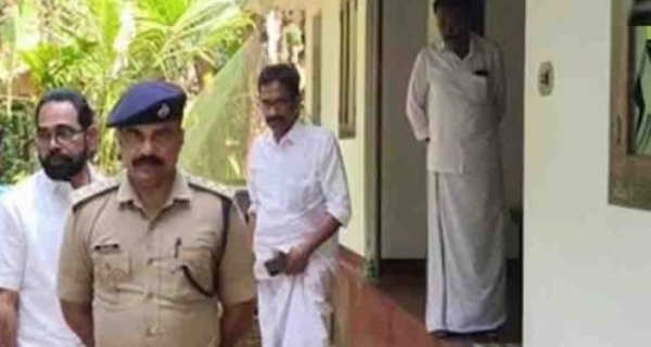 വടകരയില്‍ യുഡിഎഫിന് വോട്ട് മാറ്റി ചെയ്ത ആര്‍ജെഡി അംഗം ടി. രജനിയുടെ വീട് ആക്രമിച്ചു