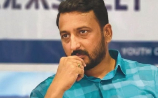 ബലാത്സംഗക്കേസില്‍ രാഹുല്‍ മാങ്കൂട്ടത്തില്‍ എംഎല്‍എ പ്രത്യേക അന്വേഷംസംഘത്തിന്റെ കസ്റ്റഡിയില്‍.