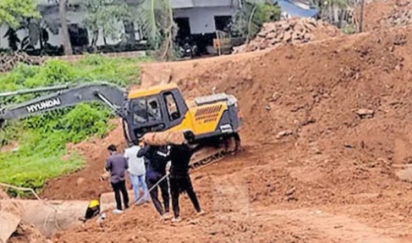 വടകര – മാഹി കനാലിനു കുറുകെ കോട്ടപ്പള്ളിയിൽ പാലം പണി തുടങ്ങി