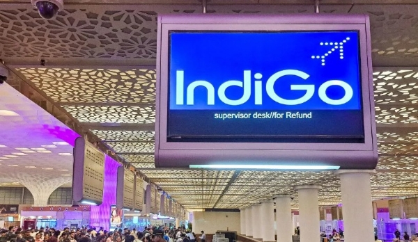 ഇൻഡിഗോയുടെ കുഴപ്പം കാരണം യാത്രക്കാർ കുടുങ്ങിയതിനെ തുടർന്ന് ഡിജിസിഎ പ്രതിവാര അവധി നിയമം പിൻവലിച്ചു ഇൻഡിഗോയുടെ കുഴപ്പം കാരണം യാത്രക്കാർ കുടുങ്ങിയതിനെ തുടർന്ന് ഡിജിസിഎ പ്രതിവാര അവധി നിയമം പിൻവലിച്ചു