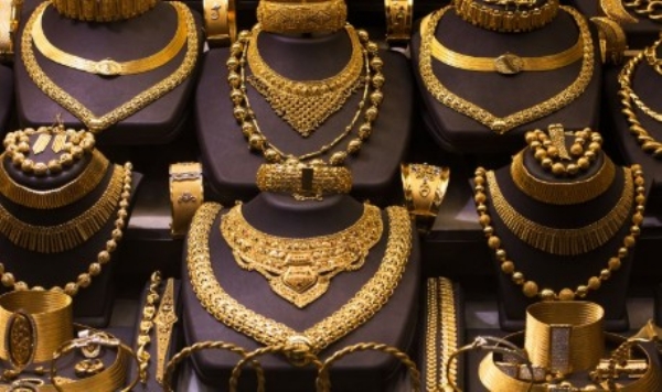 സംസ്ഥാനത്ത് സ്വർണവിലയിൽ ഇടിവ്. ഒറ്റയടിക്ക് പവന് 400 രൂപ കുറഞ്ഞു