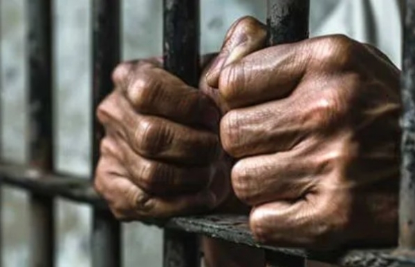 തെളിവില്ല; പോക്സോ കേസിൽ എട്ട് വർഷമായി ജയിലിൽ കഴിഞ്ഞ 56കാരനെ വെറുതെവിട്ടു തെളിവില്ല; പോക്സോ കേസിൽ എട്ട് വർഷമായി ജയിലിൽ കഴിഞ്ഞ 56കാരനെ വെറുതെവിട്ടു