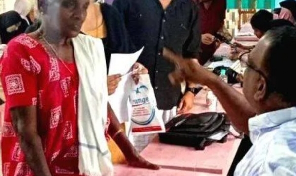 തീവ്ര വോട്ടർ പട്ടിക: 20 ലക്ഷം പേരെ ഒഴിവാക്കിയേക്കും തീവ്ര വോട്ടർ പട്ടിക: 20 ലക്ഷം പേരെ ഒഴിവാക്കിയേക്കും