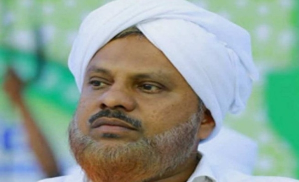 ‘അന്യപുരുഷന്മാര്ക്കിടെയിലെ പൊതുപ്രവര്ത്തനത്തിനു സുന്നി പെണ്കുട്ടികളെ കിട്ടില്ല, അവര് വീട്ടിലിരിക്കും - സമസ്ത നേതാവ് ‘അന്യപുരുഷന്മാര്ക്കിടെയിലെ പൊതുപ്രവര്ത്തനത്തിനു സുന്നി പെണ്കുട്ടികളെ കിട്ടില്ല, അവര് വീട്ടിലിരിക്കും - സമസ്ത നേതാവ്