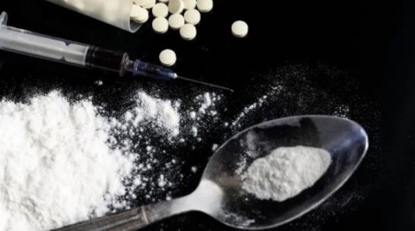 കൊല്ലത്ത് കൊടുംക്രൂരത; ലഹരിക്കടിമയായ ചെറുമകന് മുത്തശ്ശിയെ കഴുത്തറുത്ത് കൊന്നു കൊല്ലത്ത് കൊടുംക്രൂരത; ലഹരിക്കടിമയായ ചെറുമകന് മുത്തശ്ശിയെ കഴുത്തറുത്ത് കൊന്നു