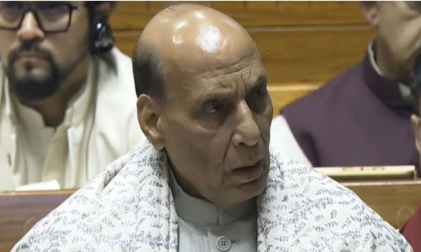 ദേശീയ ഗാനത്തിന് തുല്യമായ ഇടം നൽകിയില്ല, അതിനെ തഴഞ്ഞു: പാർലമെന്റിൽ  കോൺഗ്രസിനെതിരെ ആഞ്ഞടിച്ചു പ്രതിരോധമന്ത്രി രാജ്‌നാഥ് സിംഗ്