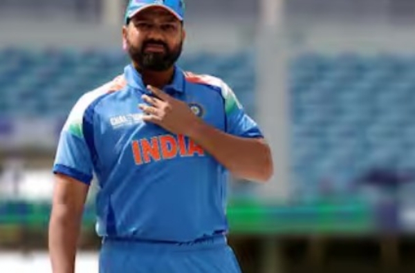 ചാമ്പ്യൻസ് ട്രോഫിയിൽ മൂന്നാം കിരീടം തേടി ഇന്ത്യ, കണക്കുതീര്ക്കാൻ കിവീസ് ചാമ്പ്യൻസ് ട്രോഫിയിൽ മൂന്നാം കിരീടം തേടി ഇന്ത്യ, കണക്കുതീര്ക്കാൻ കിവീസ്