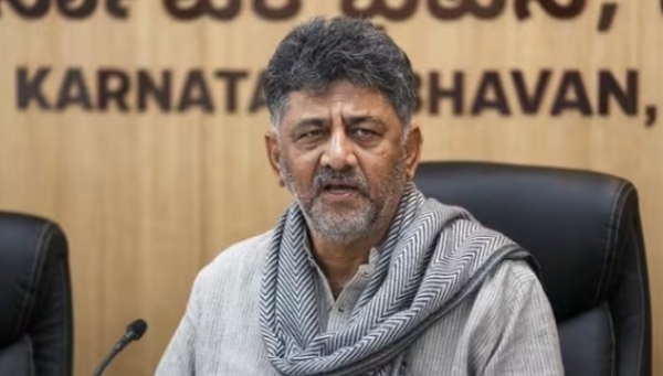മുഖ്യമന്ത്രി സ്ഥാനത്തെച്ചൊല്ലിയുള്ള തർക്കത്തിനിടെ എംഎൽഎമാർക്ക് ശിവകുമാറിന്റെ വലിയ നിർദ്ദേശം: ആരുടെയും പിന്തുണ വേണ്ട