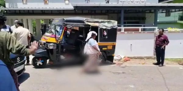 വര്‍ക്കലയില്‍ ഓട്ടോറിക്ഷ മറിഞ്ഞ് തൊഴിലുറപ്പ് തൊഴിലാളിക്ക് ദാരുണാന്ത്യം