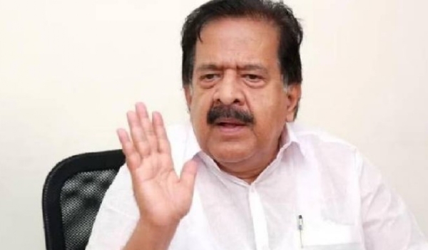 ശബരിമല സ്വർണ്ണക്കൊള്ള: ഗൂഢാലോചനയിൽ പങ്കെടുത്ത ഉന്നതരെ പുറത്തുകൊണ്ടുവരണം; രമേശ് ചെന്നിത്തല