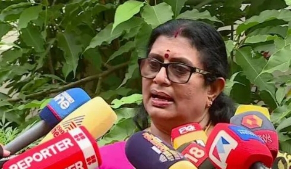 പാലക്കാട്‌ ബിജെപിയിൽ വീണ്ടും വിഭാഗീയത. പ്രമീള ശശിധരൻ സ്ഥാനാർഥി ആകുന്നതിനെതിരെ ജില്ലാ കമ്മിറ്റിയിൽ ഒരു വിഭാഗം രംഗത്ത്