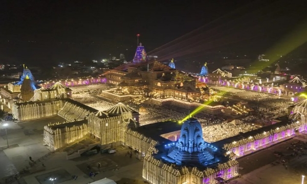 അയോധ്യ രാമക്ഷേത്രത്തിന് ചുറ്റും 15 കിലോമീറ്റർ പരിധിയിൽ മാംസാഹാരത്തിന് വിലക്ക്; കർശന നടപടിയുമായി ഉത്തർപ്രദേശ് സർക്കാർ അയോധ്യ രാമക്ഷേത്രത്തിന് ചുറ്റും 15 കിലോമീറ്റർ പരിധിയിൽ മാംസാഹാരത്തിന് വിലക്ക്; കർശന നടപടിയുമായി ഉത്തർപ്രദേശ് സർക്കാർ