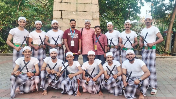 HISTORIC KOLKALI DEBUT AT RAJPATH HISTORIC KOLKALI DEBUT AT RAJPATH