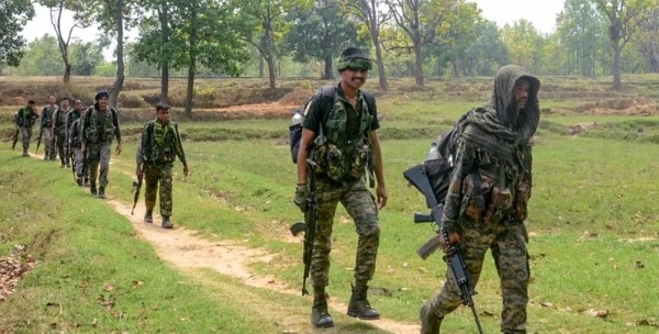 ഛത്തീസ്ഗഡിലെ ബീജാപ്പൂരിൽ സുരക്ഷാസേനയും നക്സലൈറ്റുകളും തമ്മിൽ ഏറ്റുമുട്ടൽ