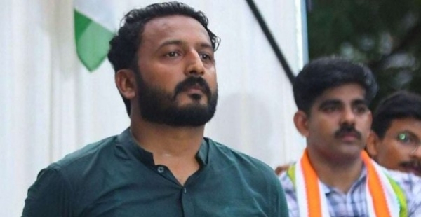 രാഹുല്‍ മാങ്കൂട്ടത്തില്‍ എംഎല്‍എ മൂന്നാമത്തെ പരാതിക്കാരിയെ ബലാല്‍സംഗം ചെയ്തുവെന്നതിന് പ്രഥമദൃഷ്ട്യാ തെളിവുണ്ടെന്ന് കോടതി.